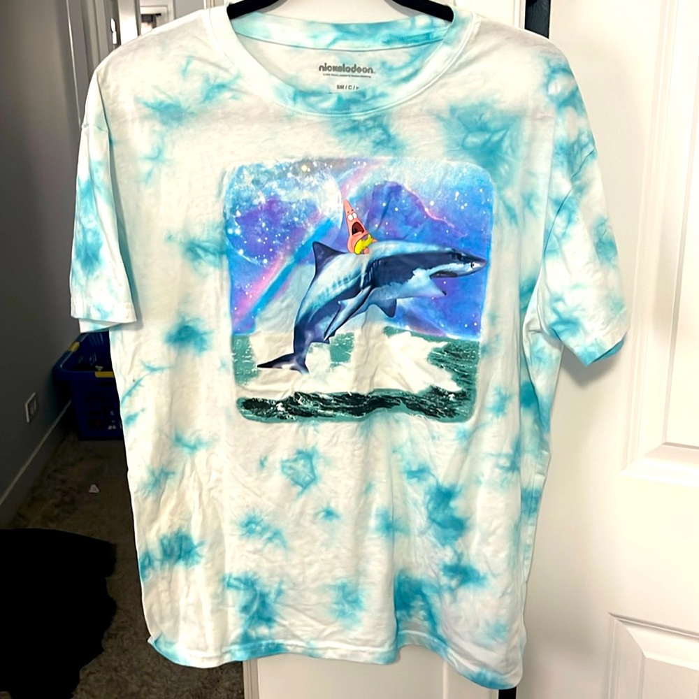 Nickelodeon SpongeBob Tshirt‎ Size small